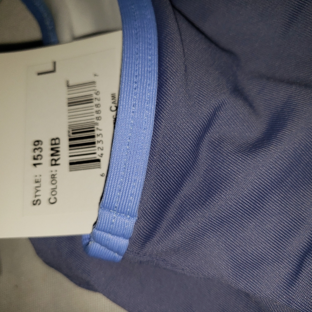 Top - Picture 2 of 3